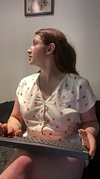 kamel-ayesha online show from November 26, 8:32 pm