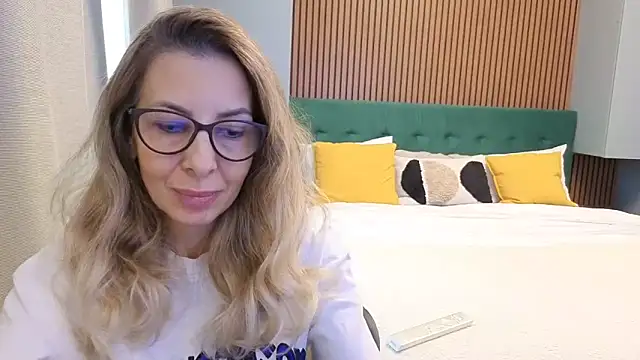 SukyGirl online show from February 2, 11:42 am