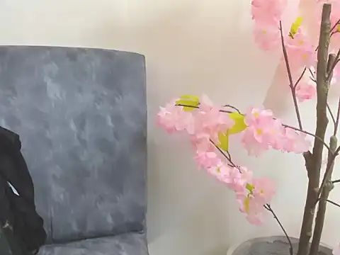 lindacastro02 online show from March 20, 1:49 pm