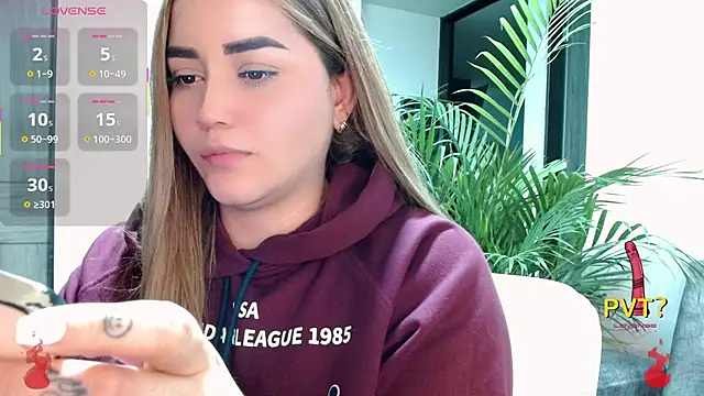 Lucia star   online show from November 11, 1:23 am