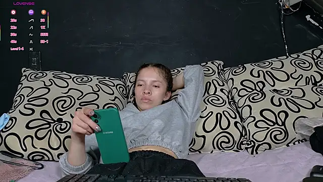 sweetdam12 online show from November 5, 8:58 pm