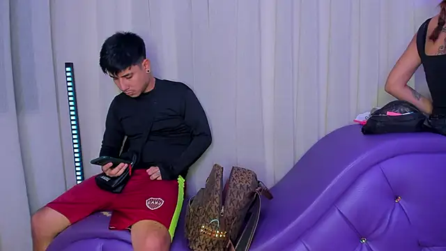 Yourslust  online show from February 10, 8:45 pm