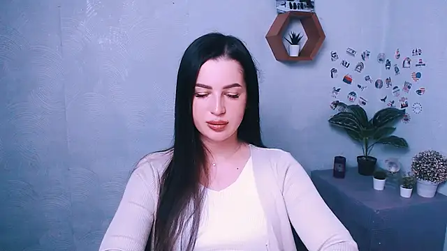 DivaKaily  online show from October 4, 4:18 am