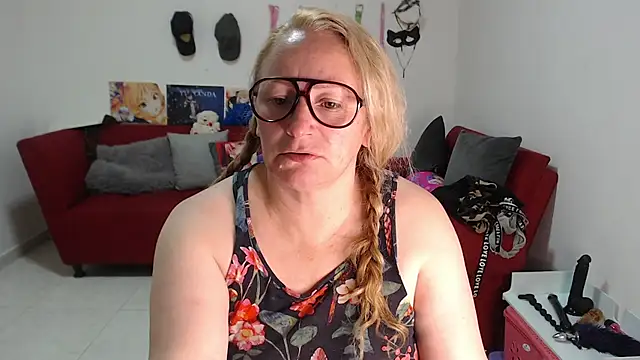 emperabigbootybigass online show from September 10, 1:44 pm