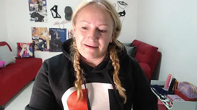 emperabigbootybigass online show from October 6, 12:22 pm