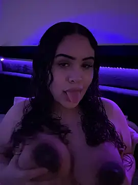 iTrapXXX online show from March 8, 2:54 pm