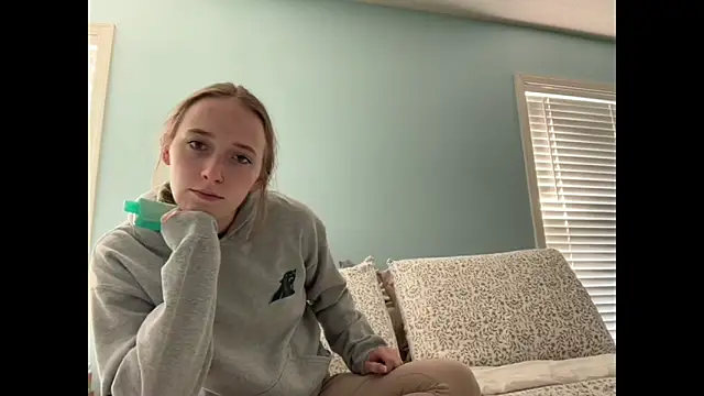 Maxinebabyyy online show from September 19, 6:29 pm