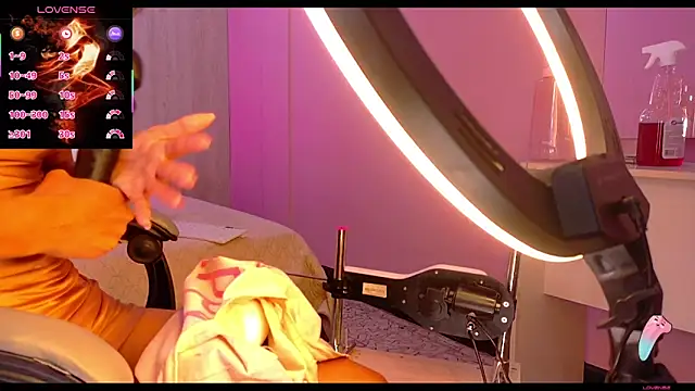 Charlotte Love10 online show from December 4, 12:18 pm