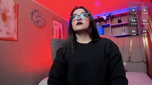 Lucy Williiams online show from October 31, 3:16 pm