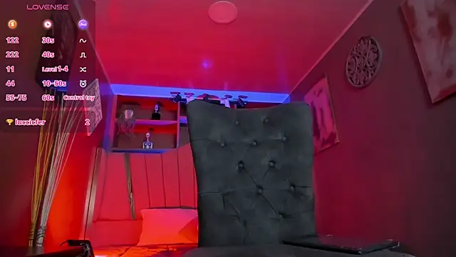 Snapshot of Lucy_Williiams chatting on September 19, 12:37 pm Lucy Williiams online show from September 19, 12:37 pm