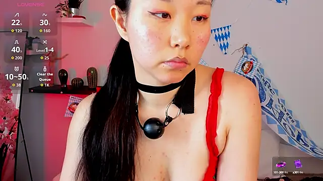 Snapshot of Inari_Okami_ chatting on September 18, 9:41 am Inari Okami  online show from September 18, 9:41 am