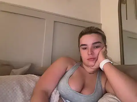 maisiesmithx online show from November 11, 5:03 am