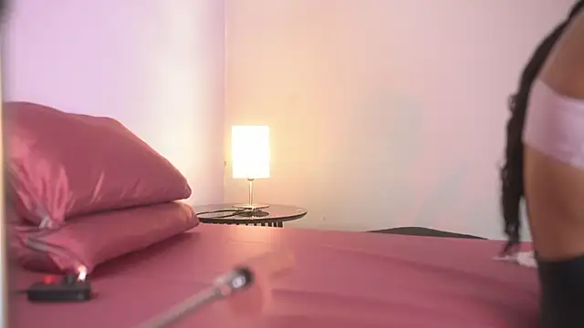 lupeebony online show from March 21, 7:41 pm