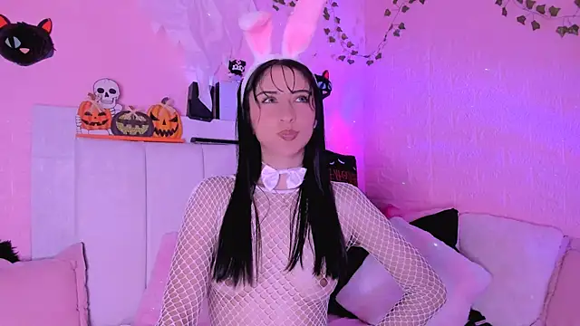 gabyye capprins online show from October 26, 1:34 am