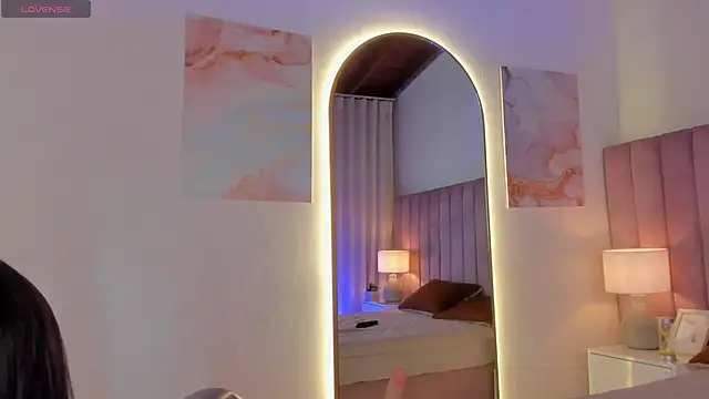 SweetGirl       online show from October 4, 12:00 pm