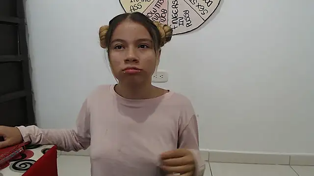 Snapshot of Naomi991 chatting on September 15, 9:33 pm Naomi991 online show from September 15, 9:33 pm