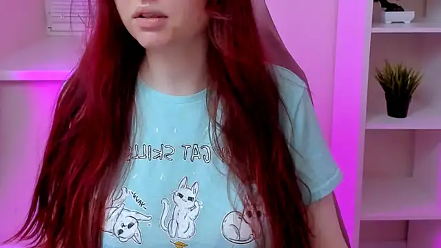 CarolGiggly online show from April 18, 6:32 pm