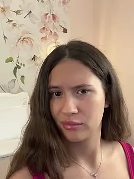 milaleoneli online show from February 18, 3:33 pm