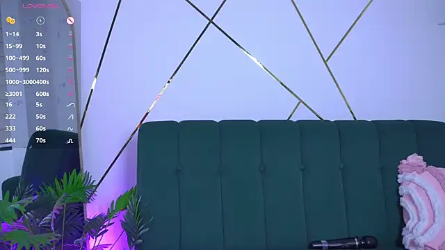 b3llaspringg online show from December 18, 11:31 pm