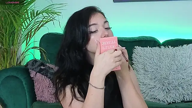 Avery-- online show from November 9, 7:37 am