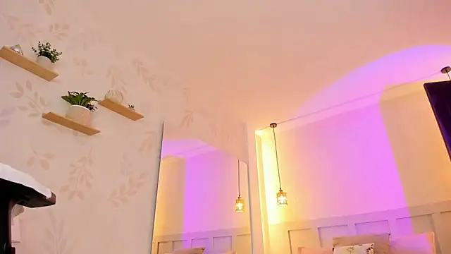 MartinaGuzmann online show from February 3, 1:48 am