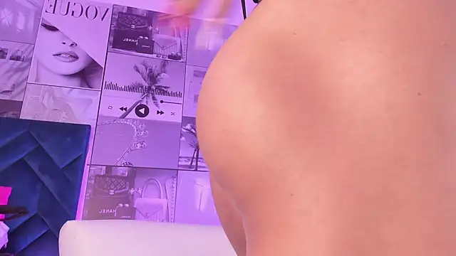 MiaCavallii  online show from October 21, 2:59 am