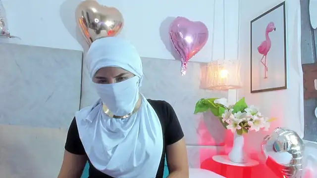 naomiii   online show from March 30, 11:21 am