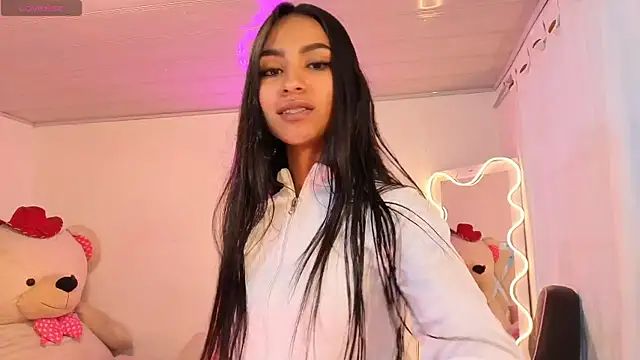 Jazmin tay online show from October 6, 11:38 am