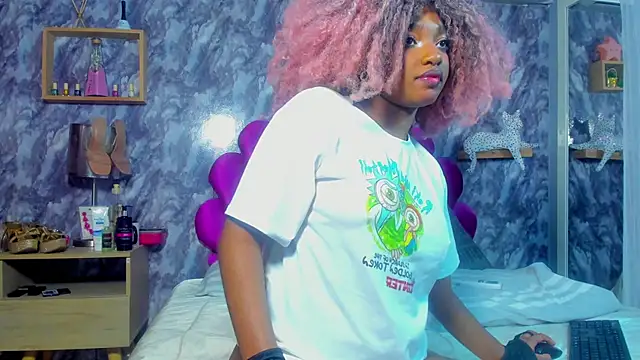 EMMAPARISS online show from March 19, 12:53 pm