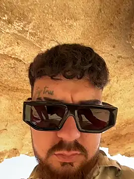 MrAndMrsSavage online show from February 4, 1:58 pm