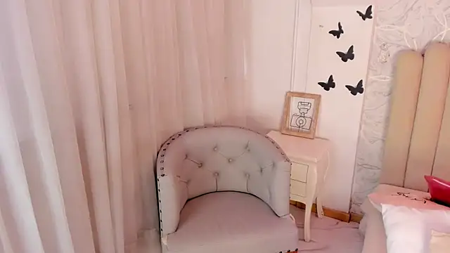 Foxy200   online show from September 15, 8:16 pm