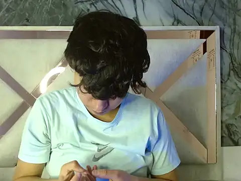 Im Milan Rs online show from September 18, 2:43 am