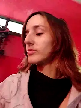 Ambar Roux  online show from December 16, 3:51 pm