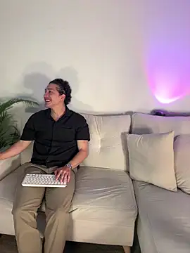 tiana nave online show from September 12, 3:07 am