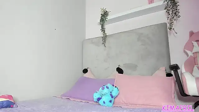 KIMAPRIL online show from April 13, 8:53 pm