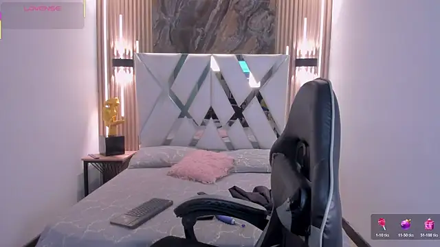 Valery wang online show from April 16, 11:54 am