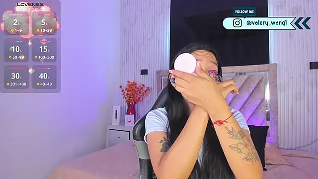 Valery wang online show from November 18, 12:06 pm