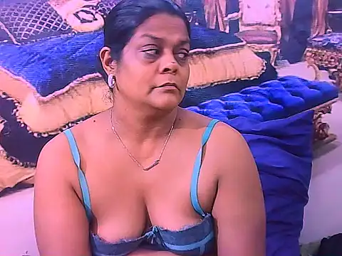 indianCherryPie online show from March 2, 7:15 am