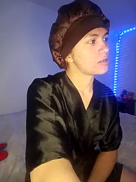 giuliana andrade online show from October 9, 12:37 am