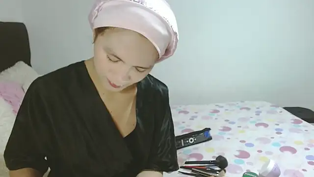 giuliana andrade online show from September 11, 2:12 am