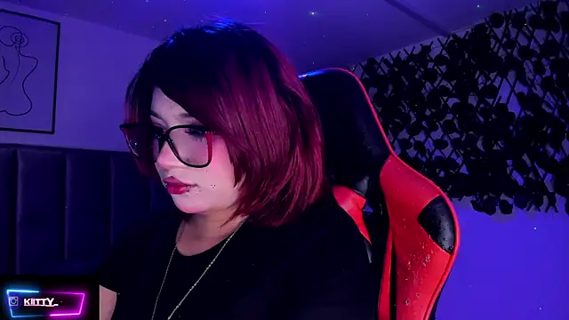 Kitty Gang online show from January 10, 3:00 am