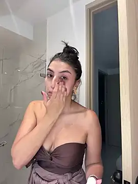 Gia Ferh online show from February 5, 1:52 am