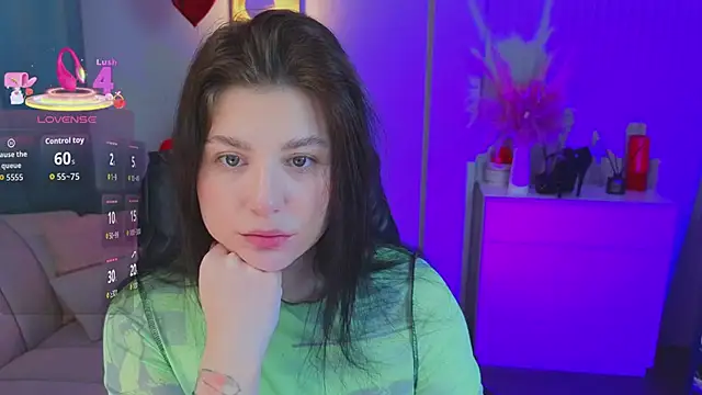 Jenna Adams  online show from April 20, 1:19 am