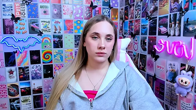 MiaMilas online show from March 26, 3:58 pm