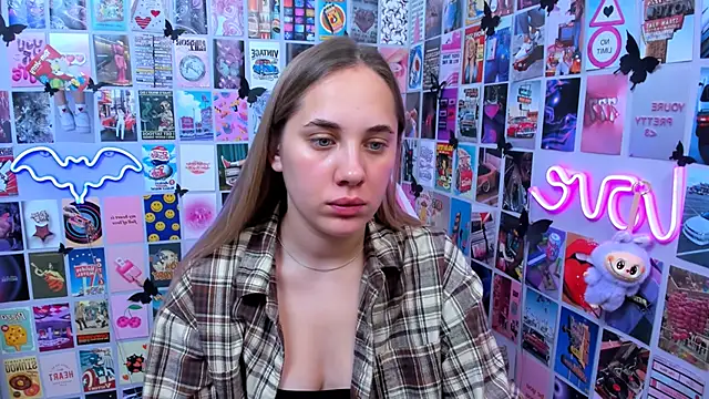 MiaMilas online show from October 20, 4:15 am