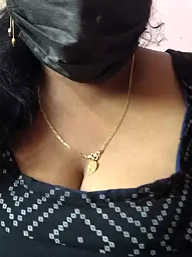 mallu-sumi online show from April 7, 9:22 am