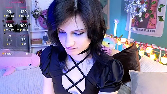 dark vamp  online show from December 13, 7:53 pm