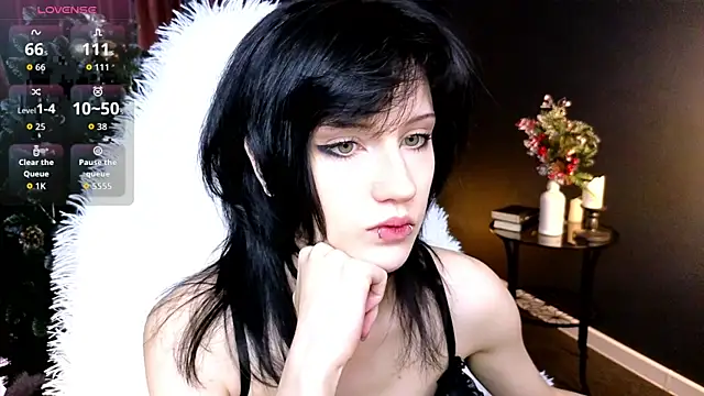 dark vamp  online show from December 4, 4:19 pm