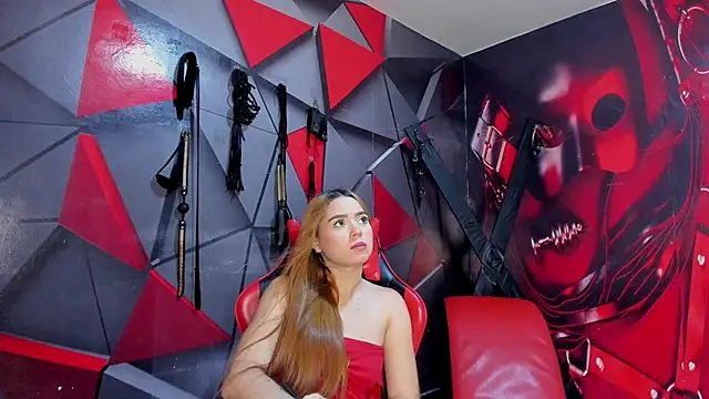 Hana and Zeta online show from February 1, 12:26 pm