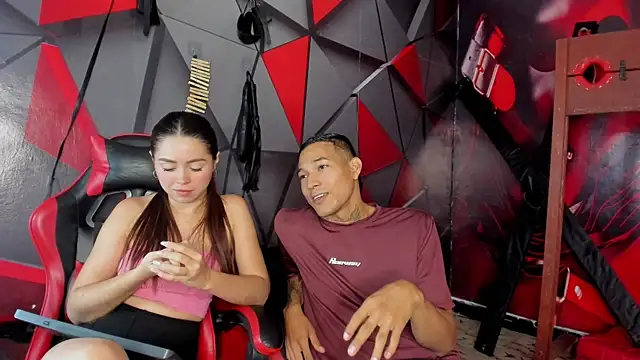 Hana and Zeta online show from October 14, 12:41 pm